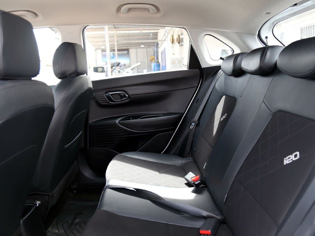 Hyundai I20 Mt 1.2 año 2025