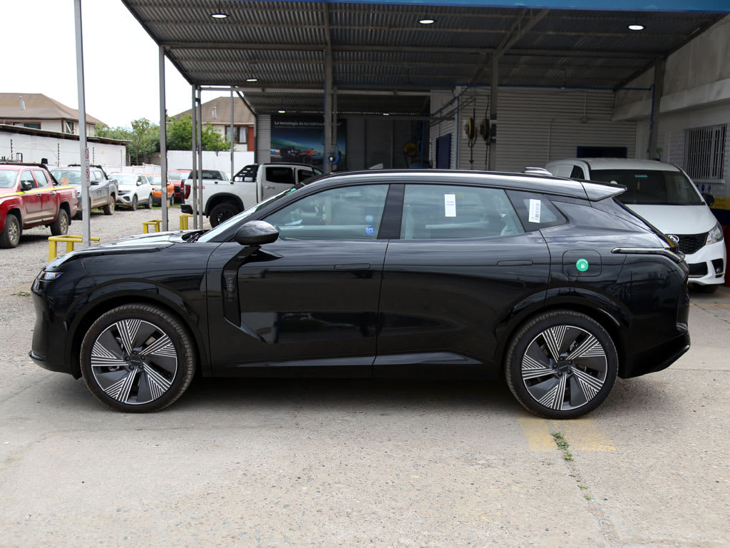 Lynk&Co 08 08 Phev año 2027