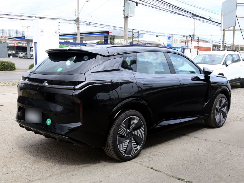 Lynk&Co 08 08 Phev año 2027