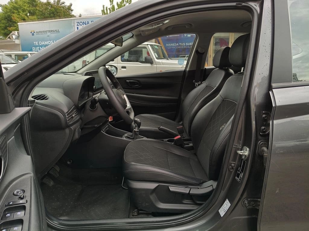 Hyundai I20 1.4 Plus Mt año 2025