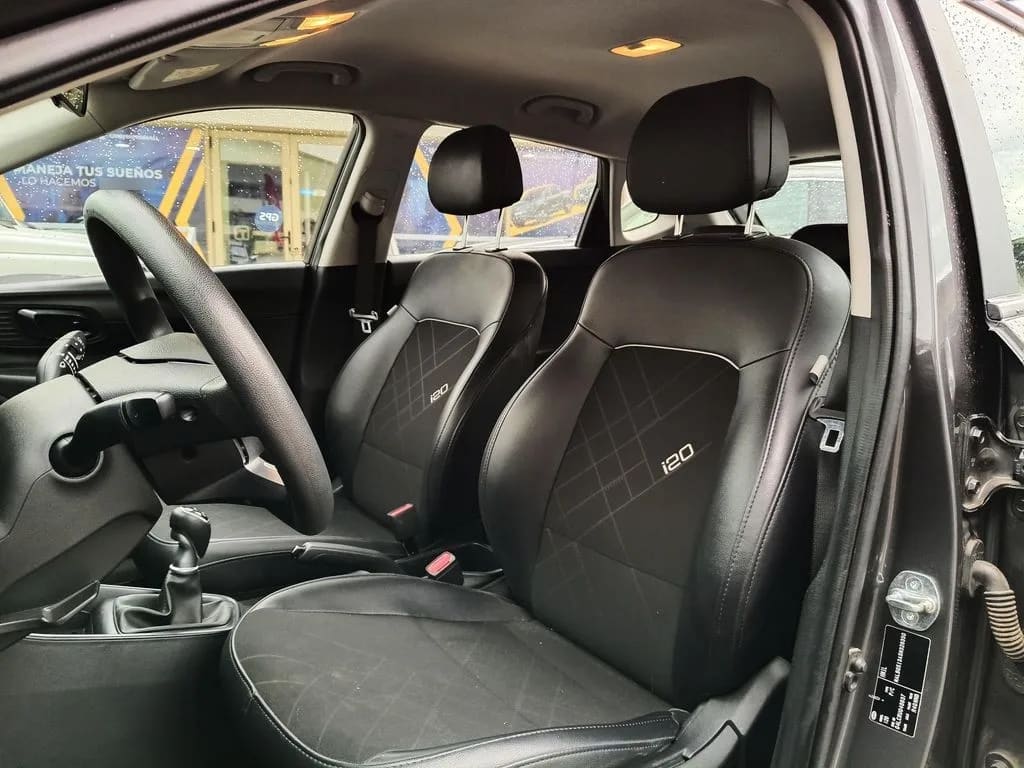 Hyundai I20 1.4 Plus Mt año 2025