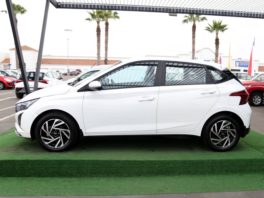 Hyundai I20 1.4 Plus Mt año 2025