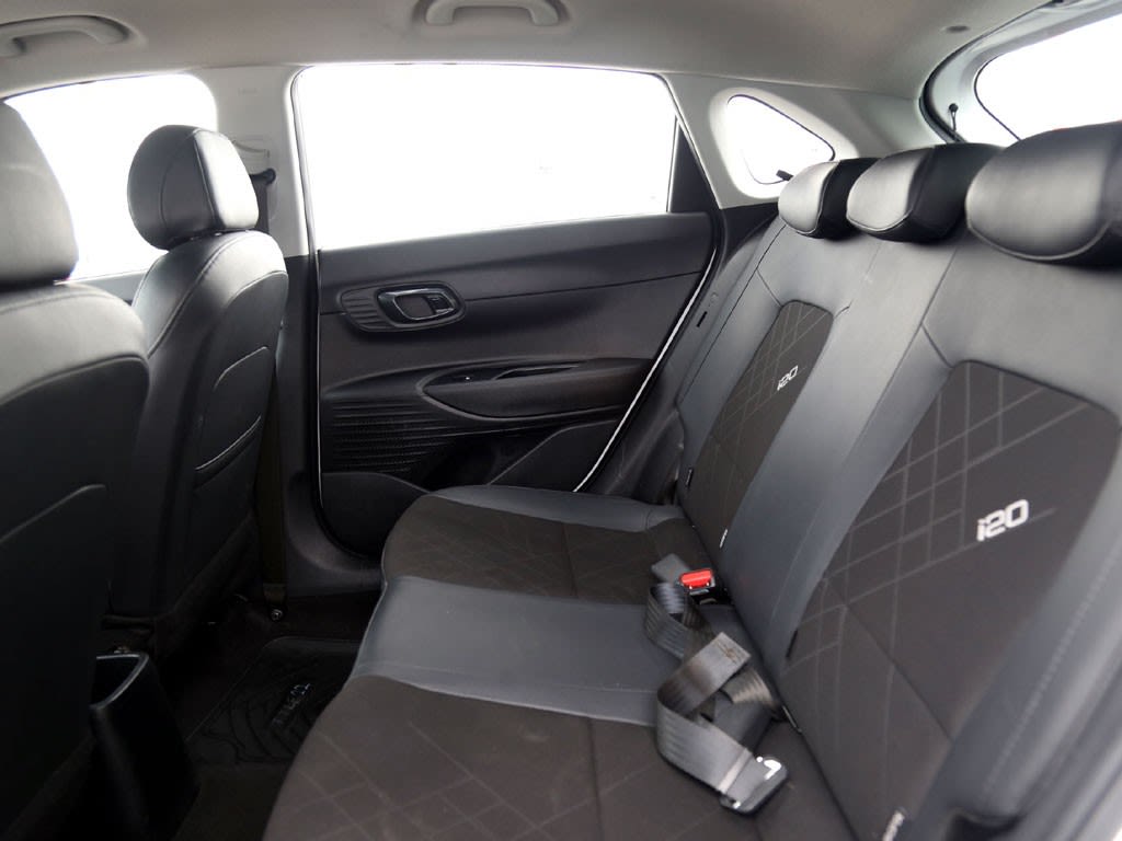 Hyundai I20 1.4 Plus Mt año 2025