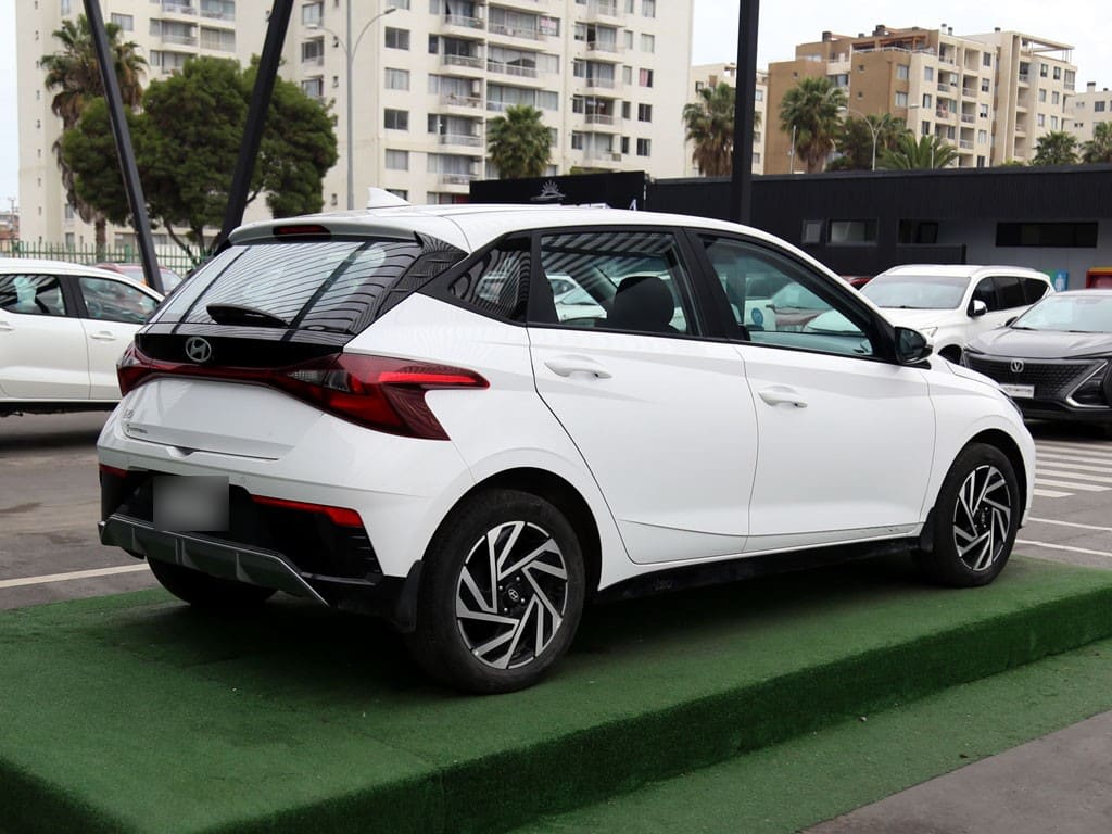Hyundai I20 1.4 Plus Mt año 2025