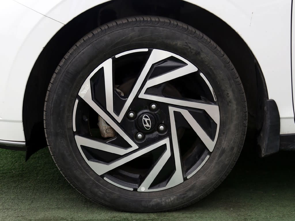 Hyundai I20 1.4 Plus Mt año 2025
