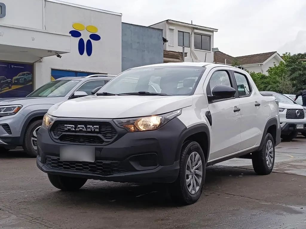 Ram 700 1.3 Slt Dc Mt año 2024