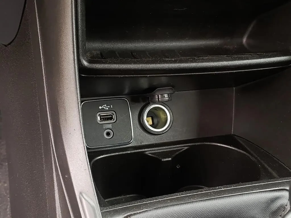 Ram 700 1.3 Slt Dc Mt año 2024