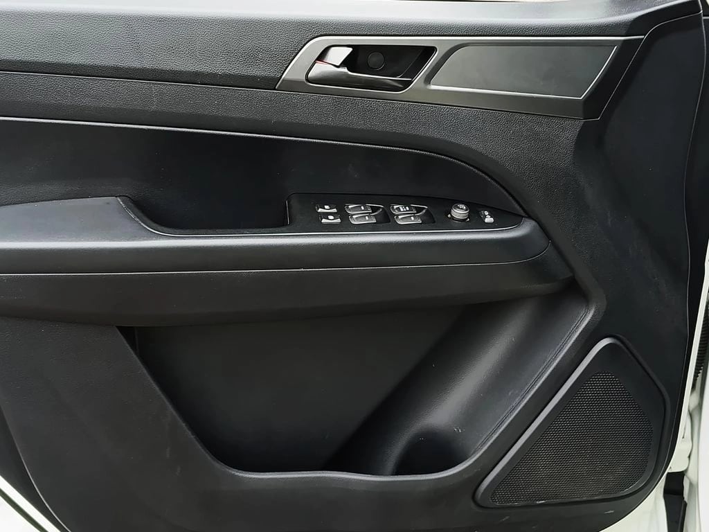 Ssangyong Musso 2.2 4x2 Mt año 2022