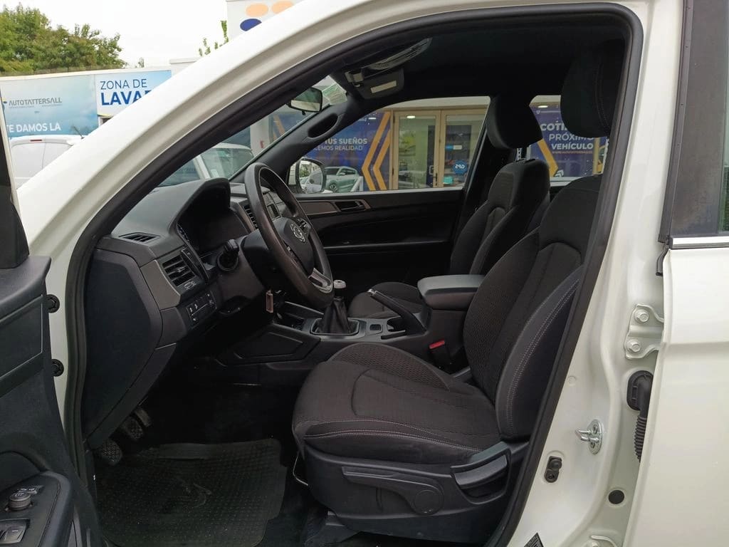 Ssangyong Musso 2.2 4x2 Mt año 2022