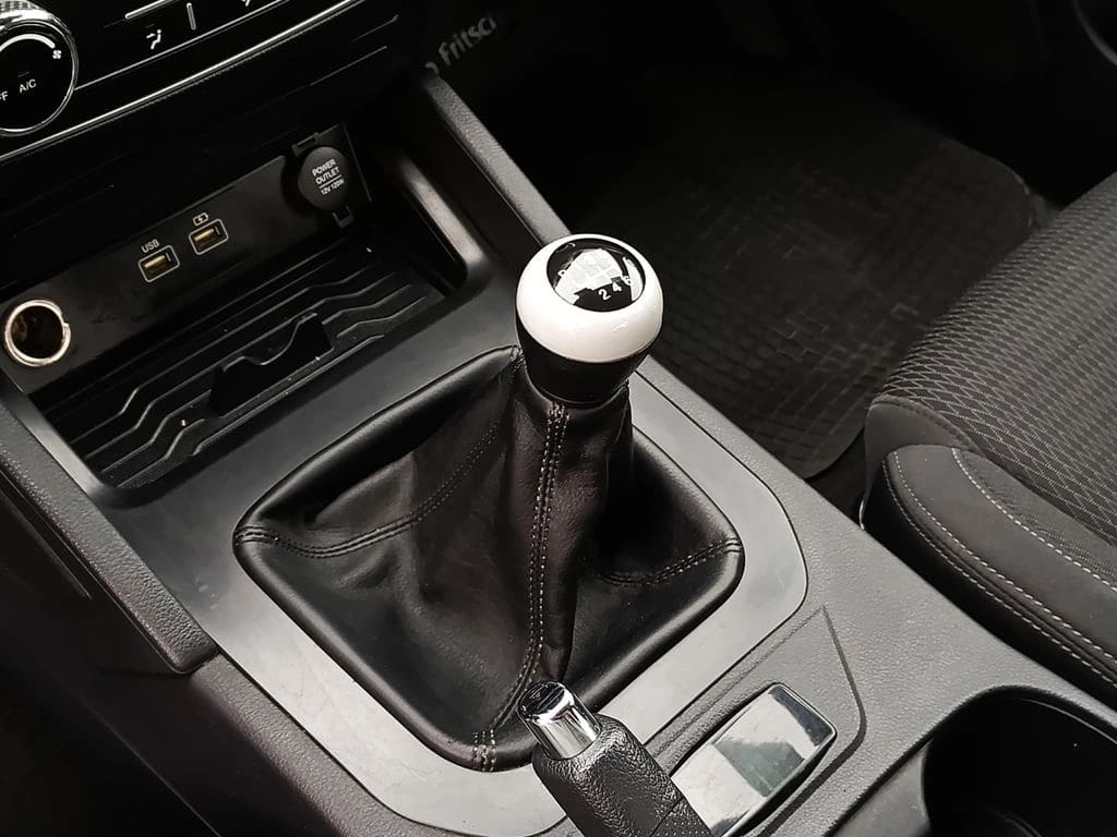 Ssangyong Musso 2.2 4x2 Mt año 2022