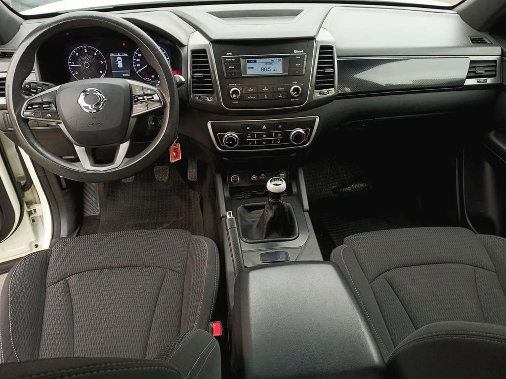 Ssangyong Musso 2.2 4x2 Mt año 2022