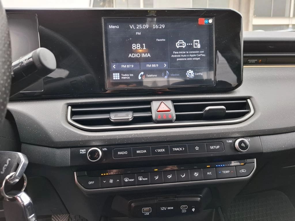Kia K3 1.6 Ex 4x2 Mt 4p año 2024