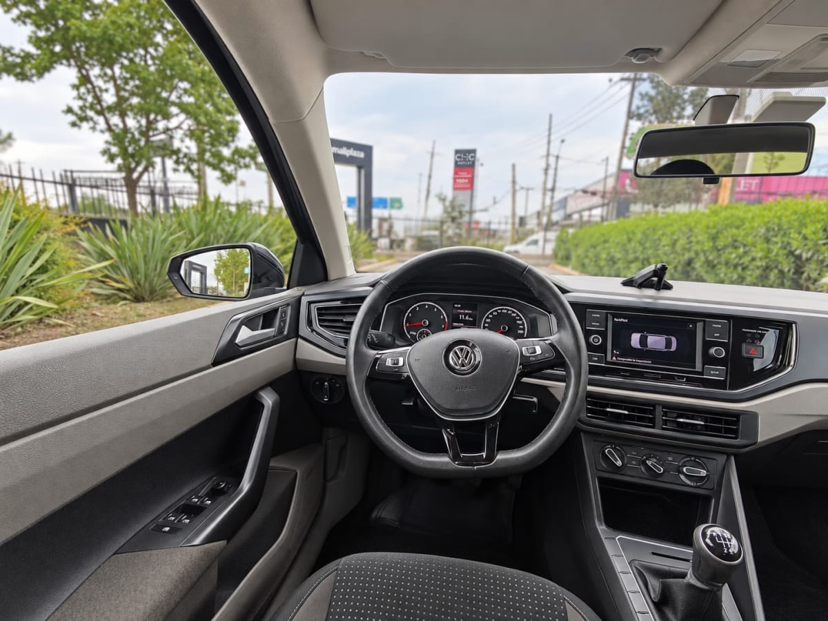 Volkswagen Virtus Mt5 Trendline Esc año 2019