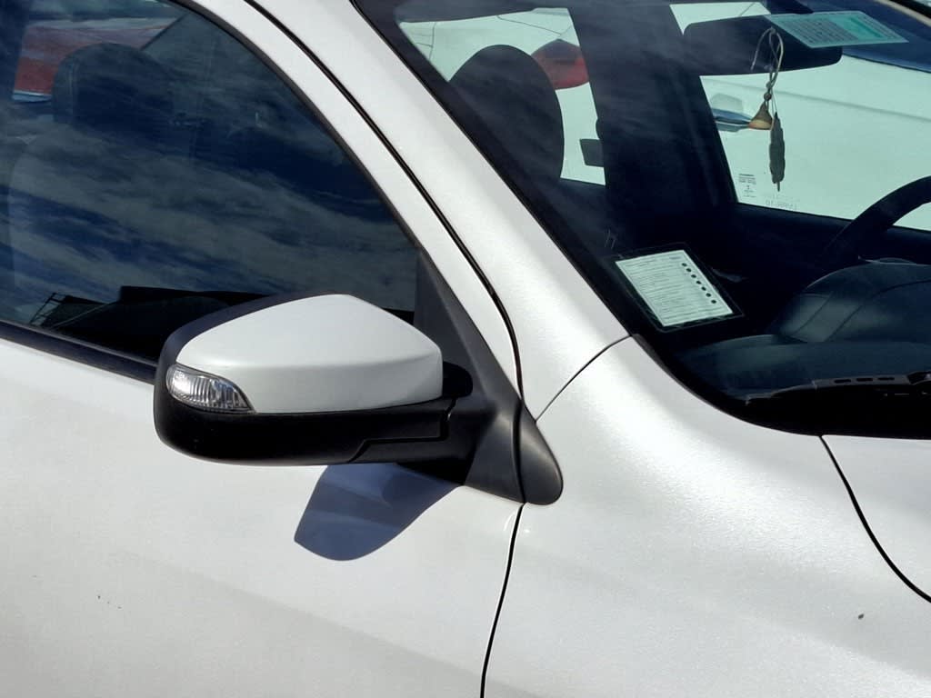 Nissan Versa 1.6 Sense 4x2 Mt 4p año 2020