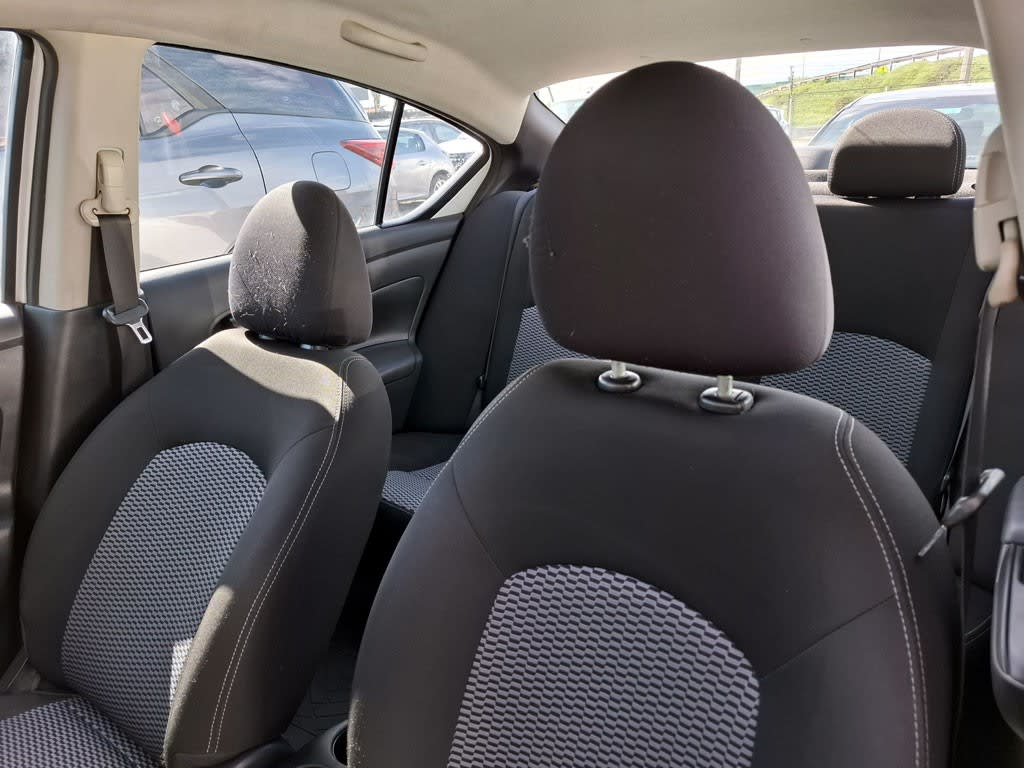 Nissan Versa 1.6 Sense 4x2 Mt 4p año 2020