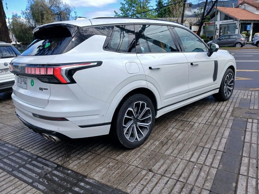 Lynk&Co 09 09 Halo 2.0t At Híbrido año 2025