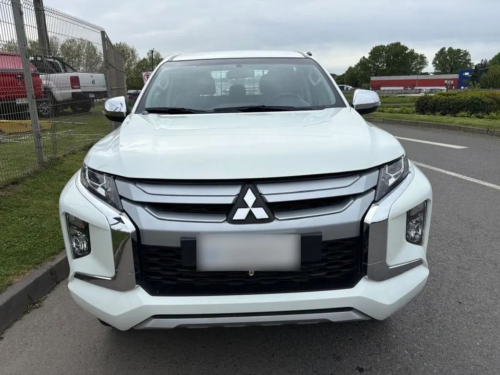 Mitsubishi L200 Katana Cr 4x2 año 2023