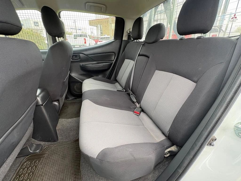 Mitsubishi L200 Katana Cr 4x2 año 2023