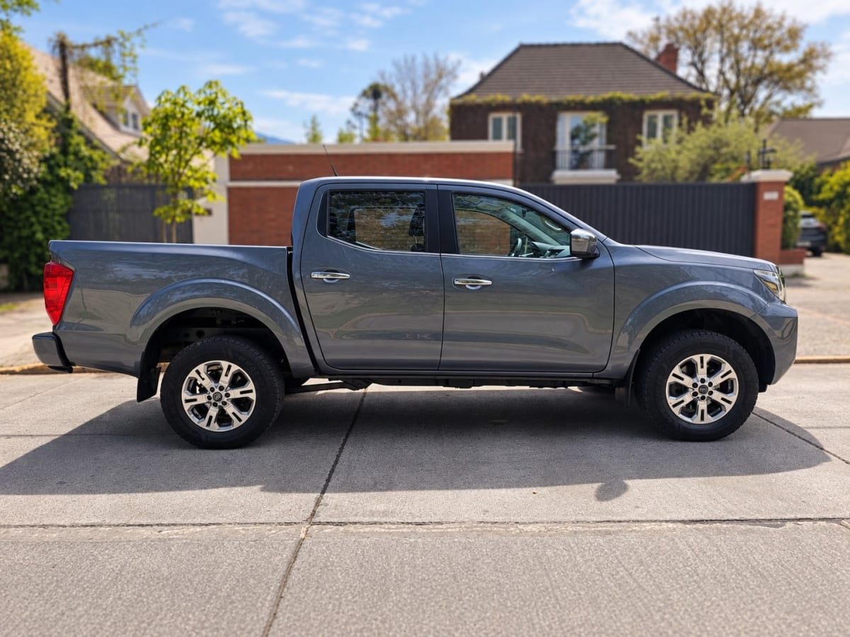 Nissan Navara Dc - Xe At 4wd año 2024