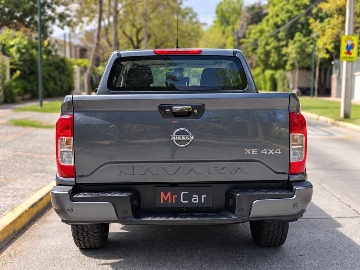 Nissan Navara Dc - Xe At 4wd año 2024