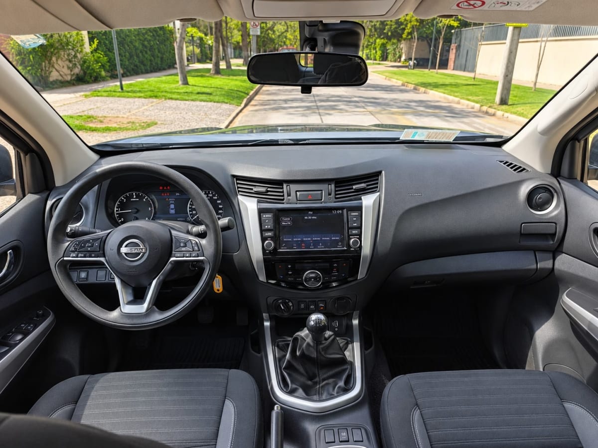 Nissan Navara Dc - Xe At 4wd año 2024