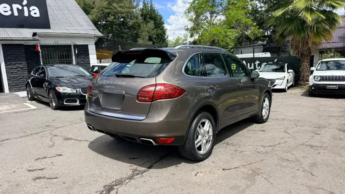 Porsche Cayenne V6 año 2014