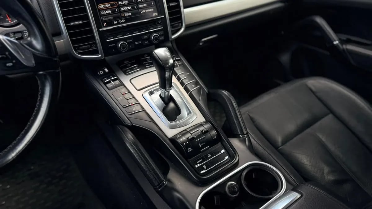 Porsche Cayenne V6 año 2014