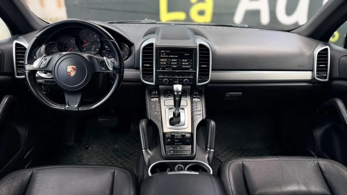 Porsche Cayenne V6 año 2014