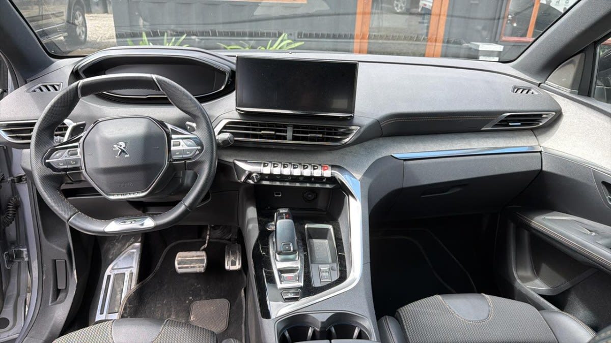 Peugeot 3008 Gt 1.5 Hdi 130 año 2022