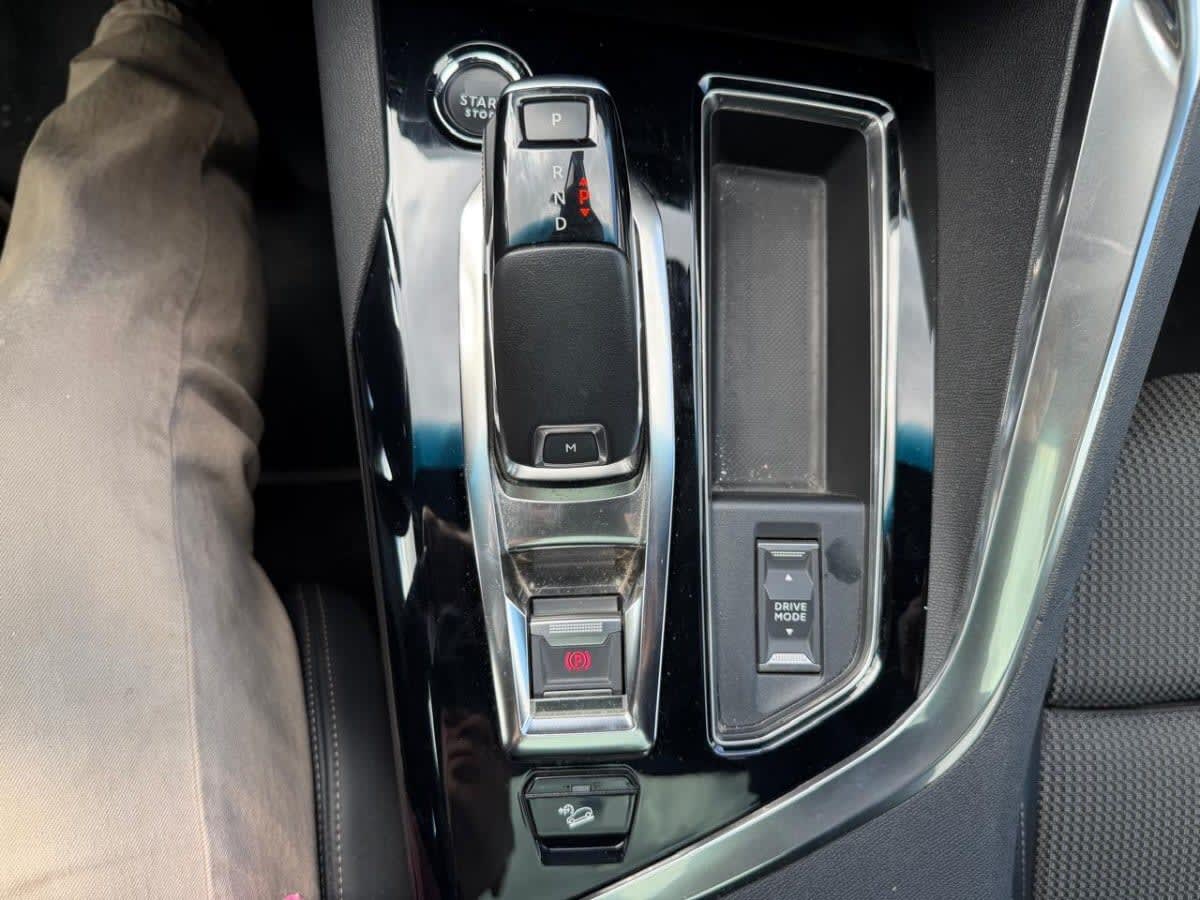 Peugeot 3008 Gt 1.5 Hdi 130 año 2022