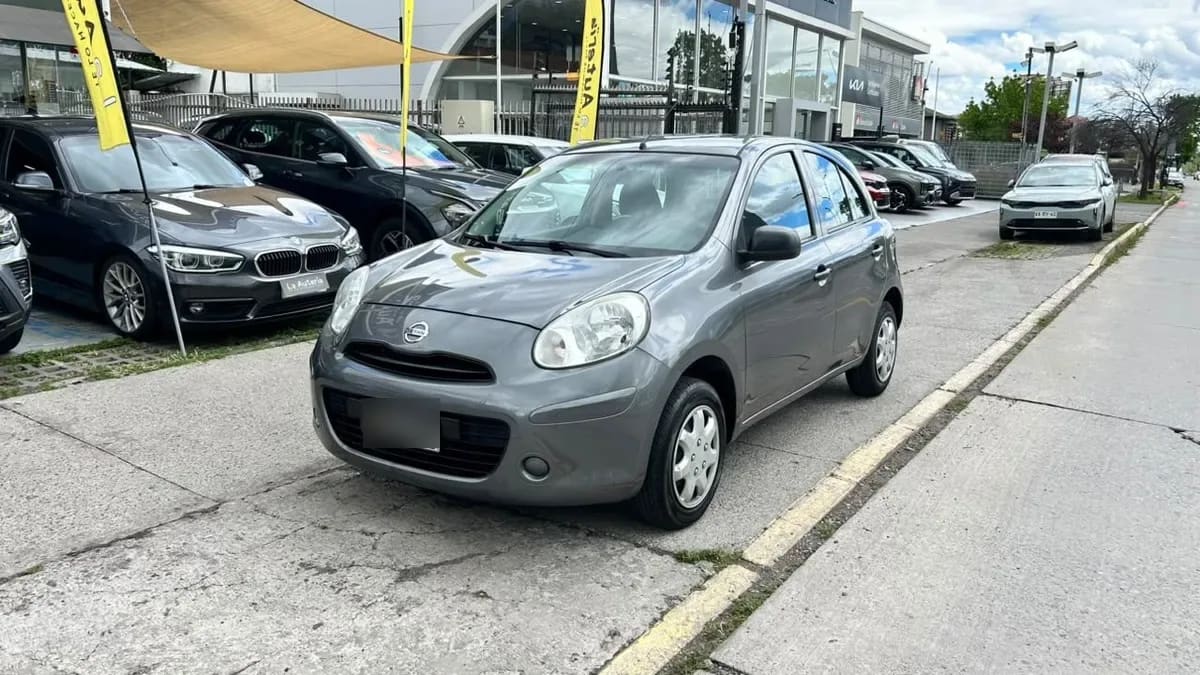 Nissan March Active 1.6 Mt año 2017