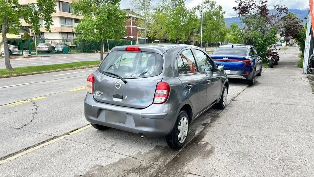 Nissan March Active 1.6 Mt año 2017