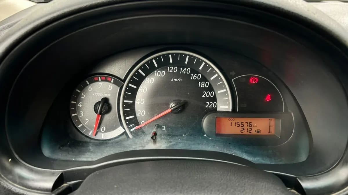 Nissan March Active 1.6 Mt año 2017