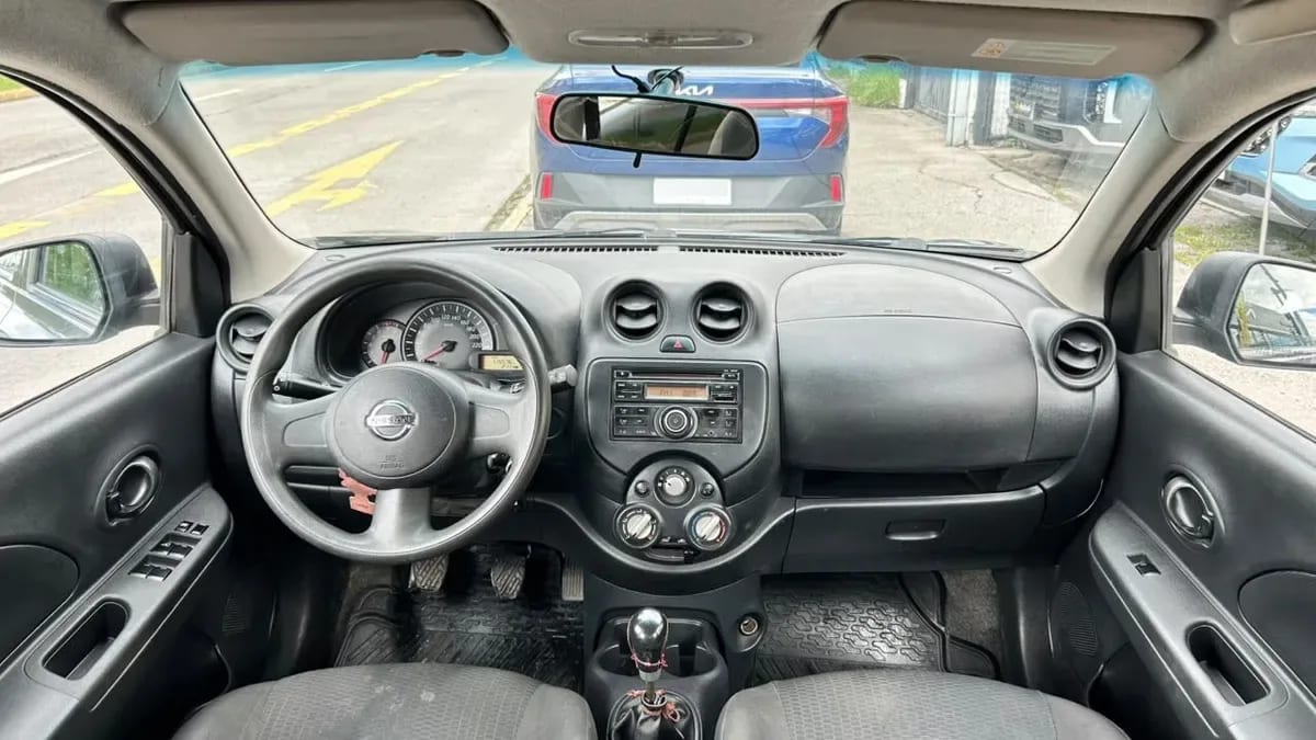 Nissan March Active 1.6 Mt año 2017