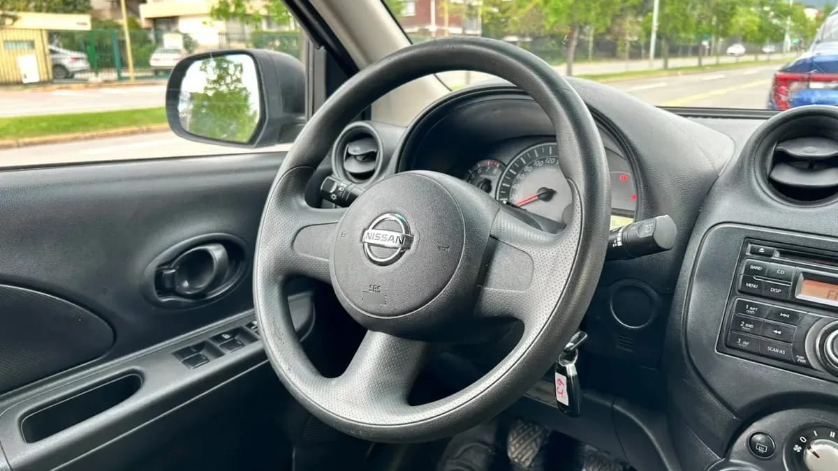 Nissan March Active 1.6 Mt año 2017