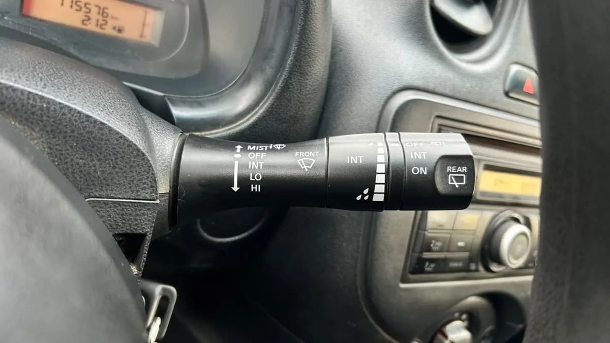 Nissan March Active 1.6 Mt año 2017