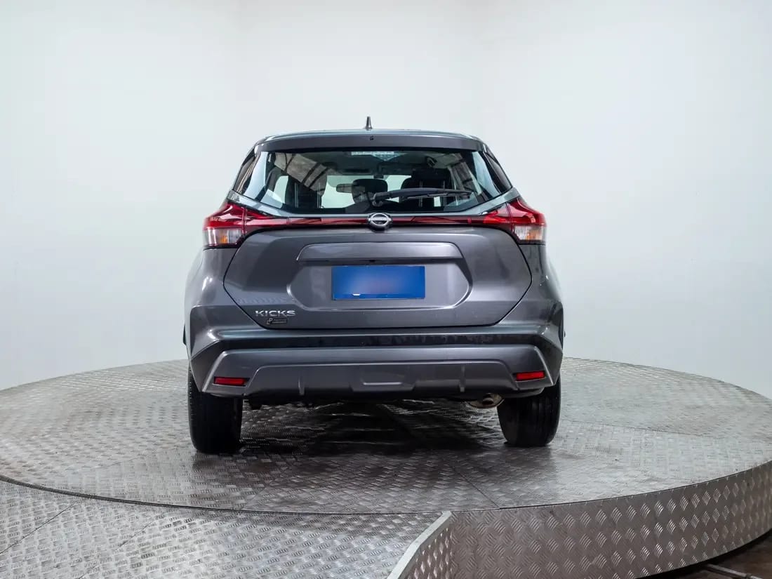 Nissan Kicks 1.6 Play Advance At año 2025