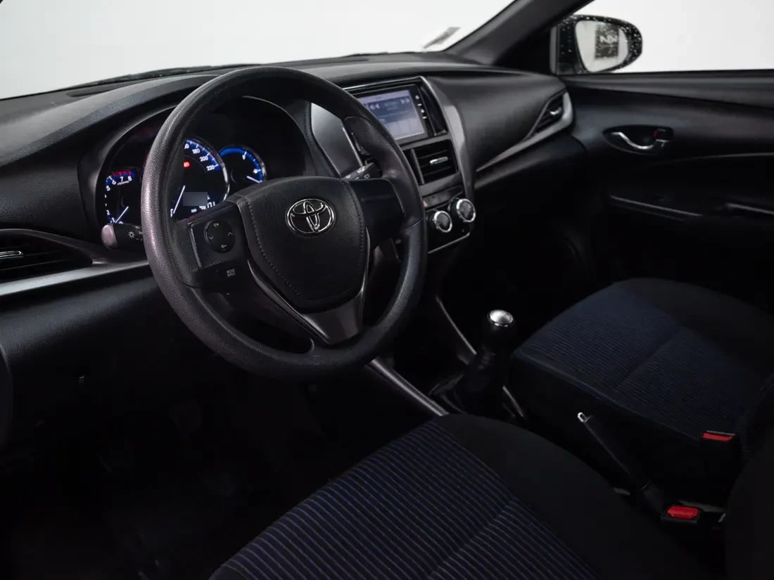 Toyota Yaris Yaris 1.5 Sport Gle Mt año 2022