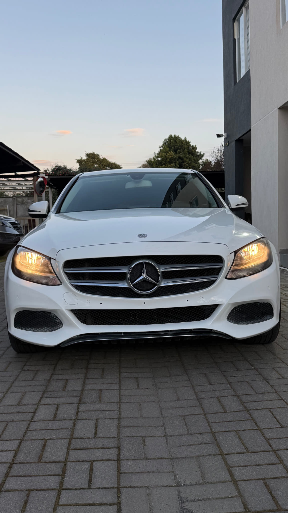 MERCEDES BENZ C180  año 2018