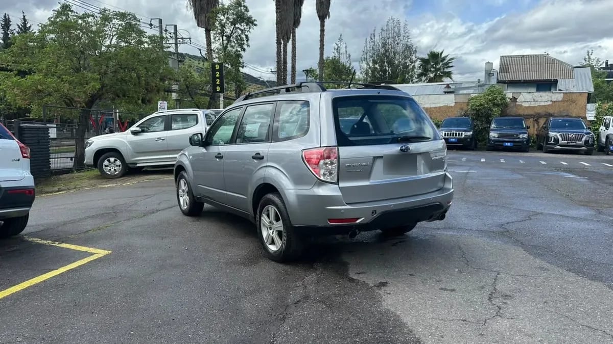 Subaru Forester 2.0 Aut año 2012