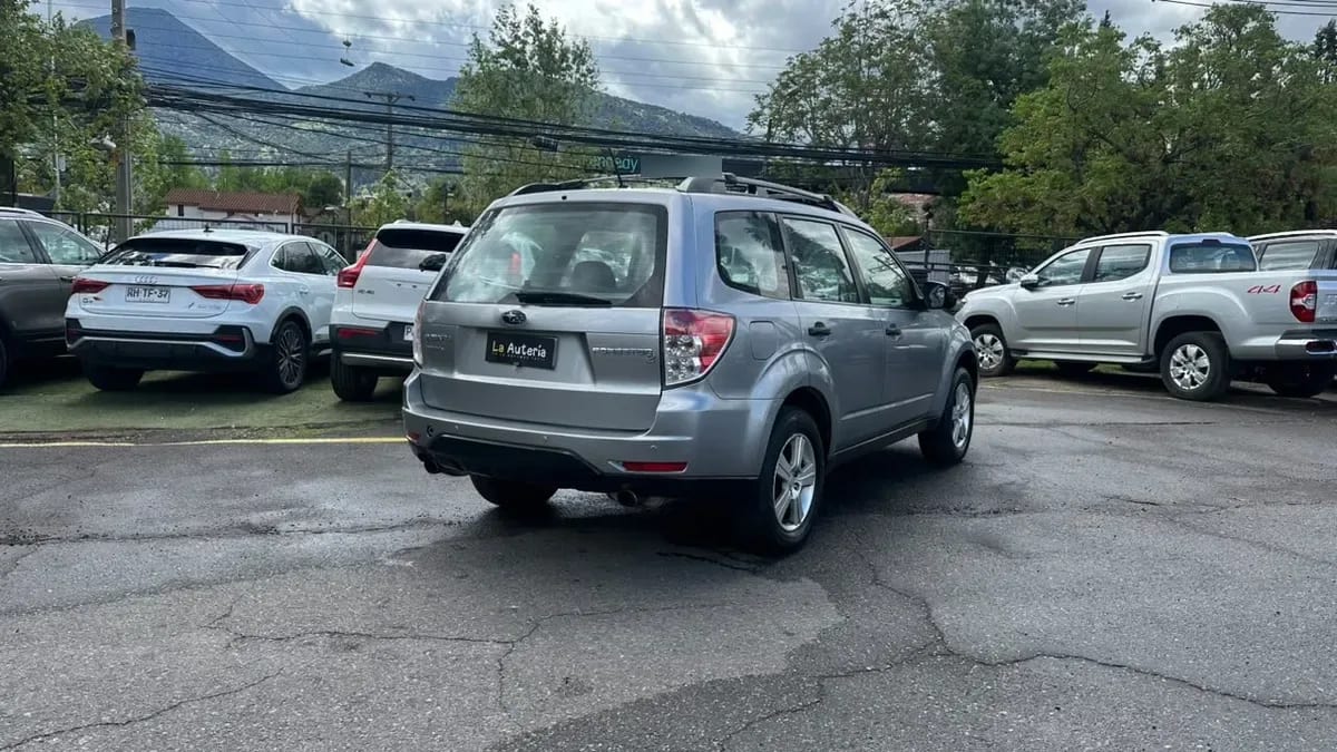 Subaru Forester 2.0 Aut año 2012