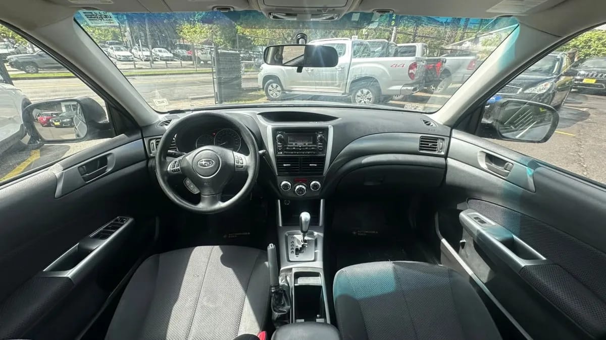 Subaru Forester 2.0 Aut año 2012