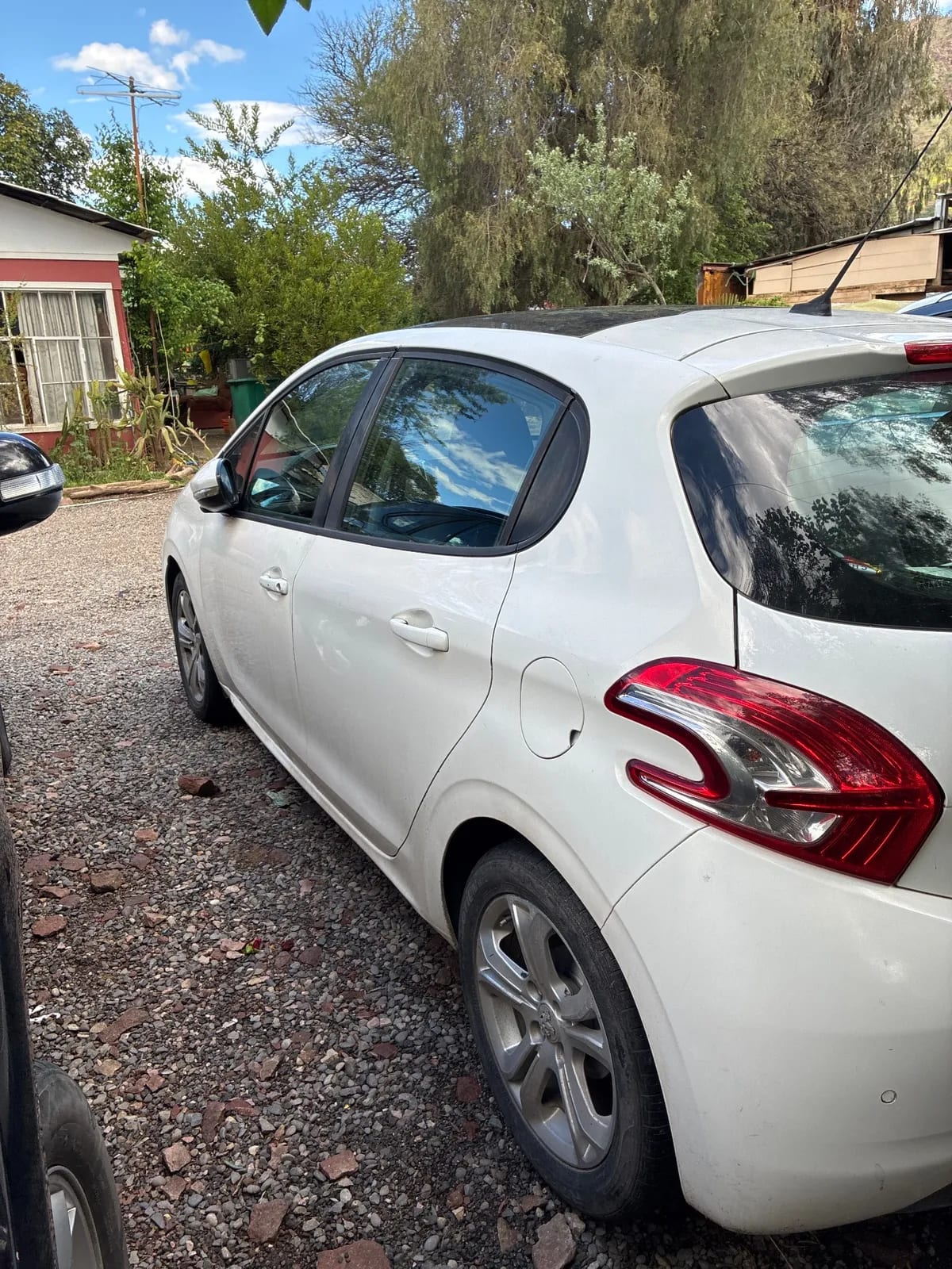 PEUGEOT 208 1.4 Active Hdi Mt Diesel año 2013