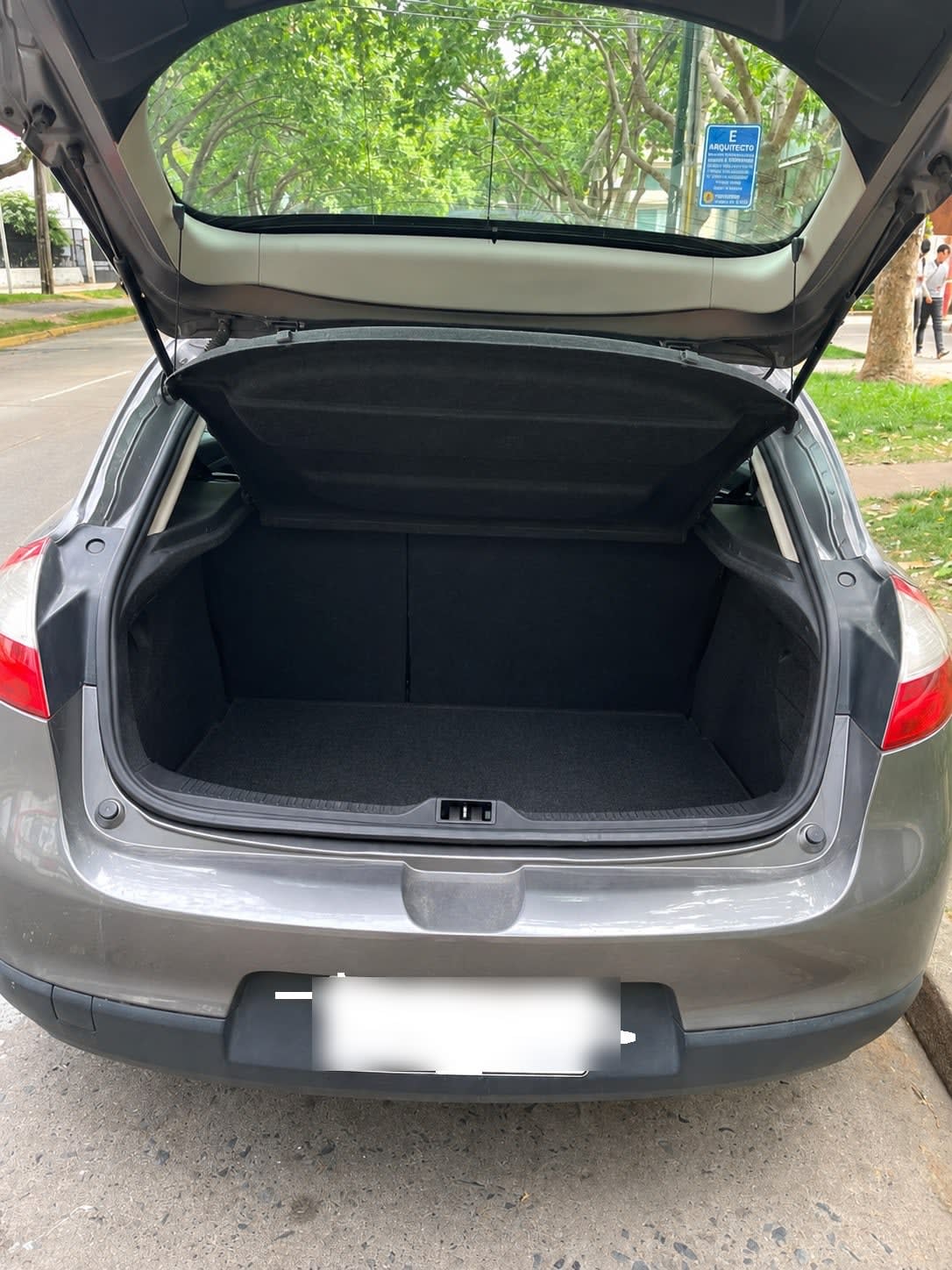 RENAULT MEGANE III 2.0 Dynamique Mt año 2012