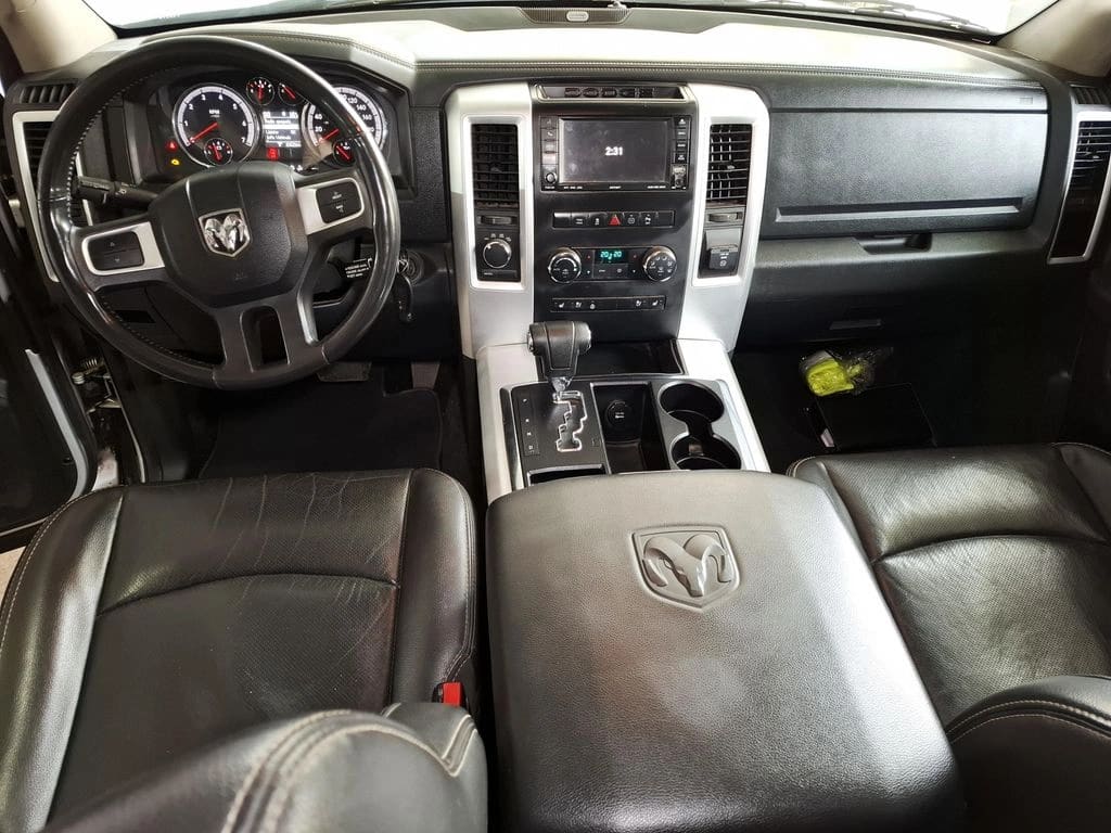 Dodge Ram 1500 4x4 5.7 año 2011
