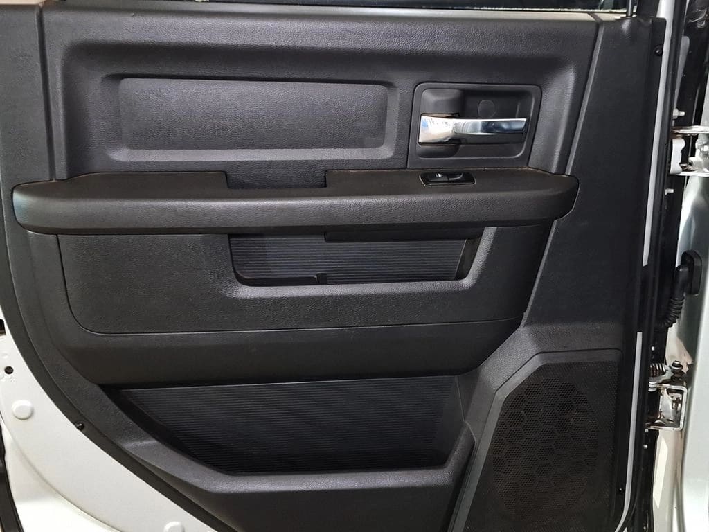 Dodge Ram 1500 4x4 5.7 año 2011