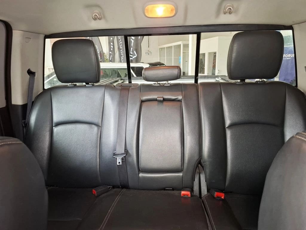 Dodge Ram 1500 4x4 5.7 año 2011