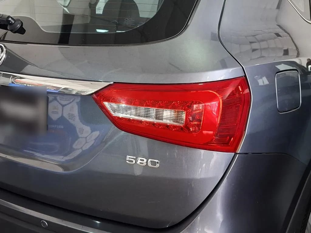 DFSK Suv 580 1.8 Comfort Mt año 2023