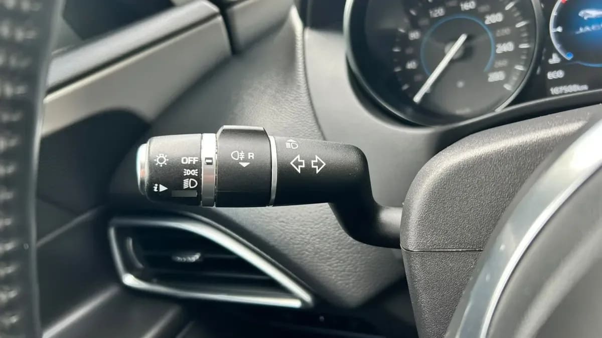 Jaguar Xe 2.0 año 2018