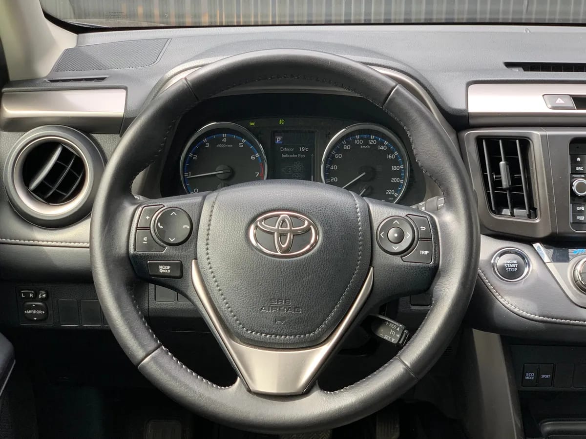 TOYOTA RAV4 2.5 Super Lujo At 4x2 año 2016